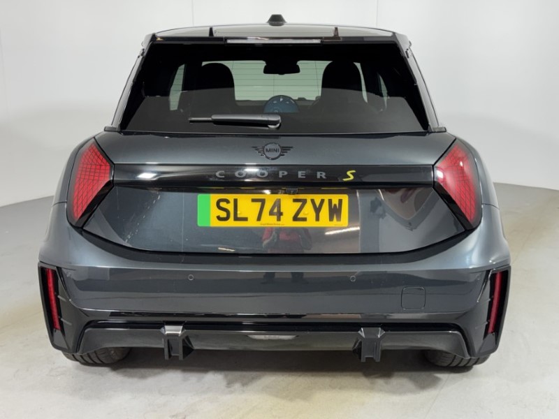 2024 (74) MINI COOPER 160kW SE Sport 54kWh 3dr Auto 5537093