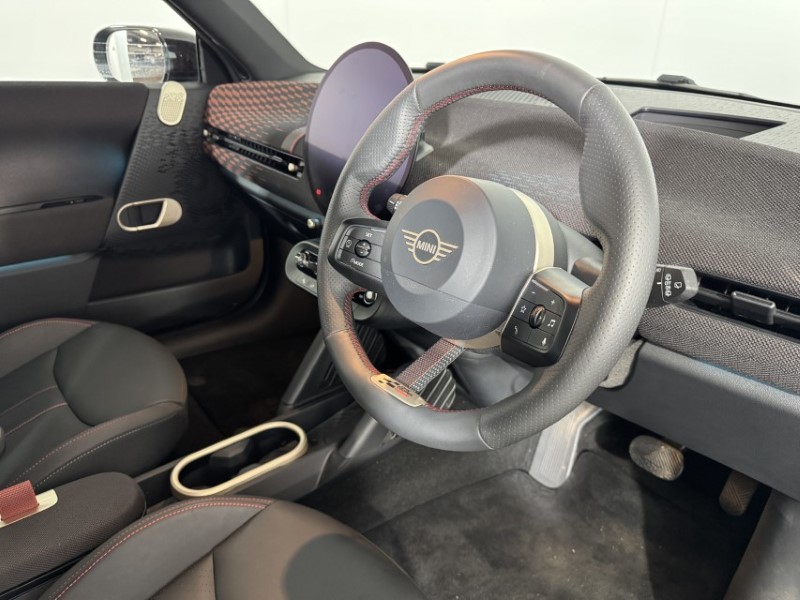2024 (74) MINI COOPER 160kW SE Sport 54kWh 3dr Auto 5537066