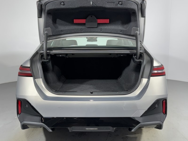 2024 (24) BMW I5 250kW eDrive40 M Sport Pro 84kWh 4dr Auto 5530631