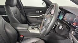 2020 (70) BMW 3 SERIES 320i M Sport 4dr Step Auto 5547912