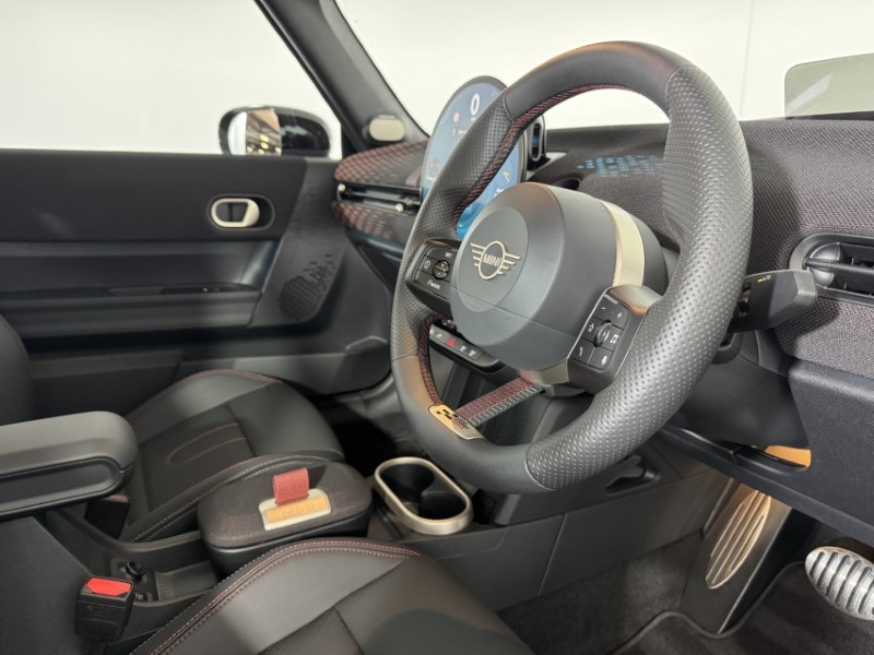 2025 (75) MINI COOPER 2.0 John Cooper Works 2dr Auto 5556077