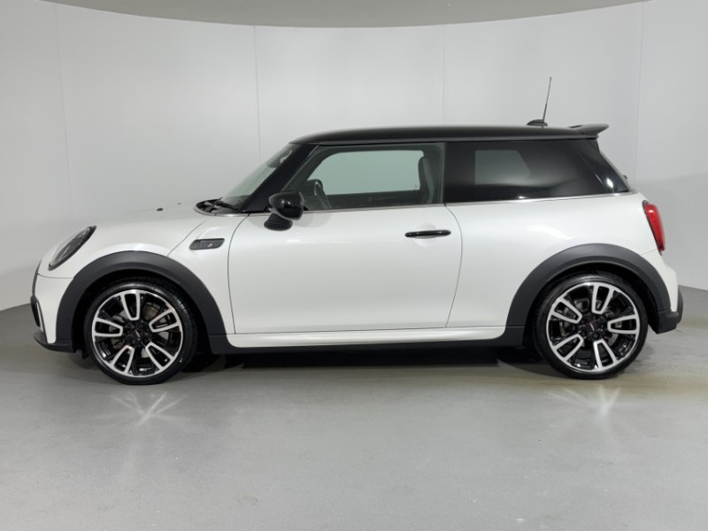 2023 (23) MINI HATCHBACK 2.0 Cooper S Sport Premium 3dr Auto 5546007
