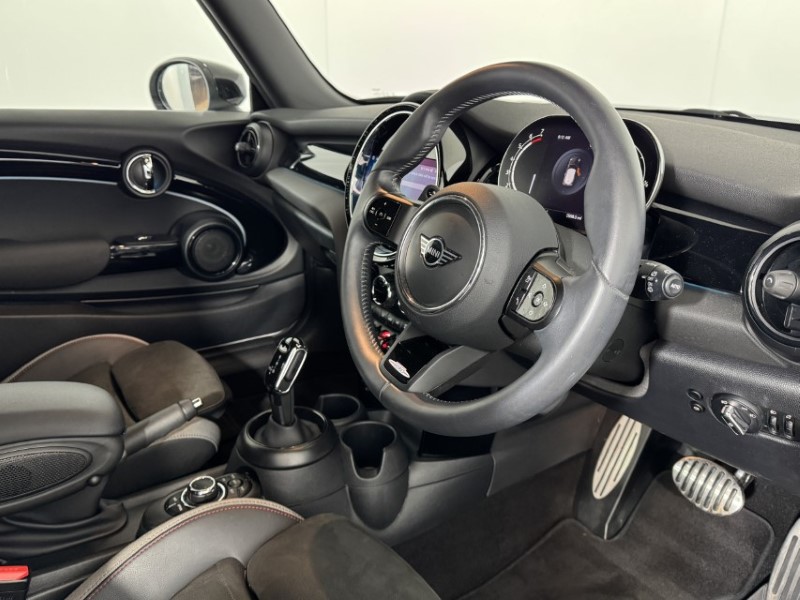 2023 (23) MINI HATCHBACK 2.0 Cooper S Sport Premium 3dr Auto 5546020