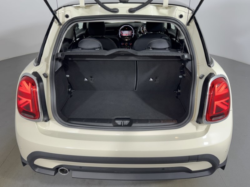 2022 (72) MINI HATCHBACK 1.5 Cooper Classic 3dr Auto 5544959