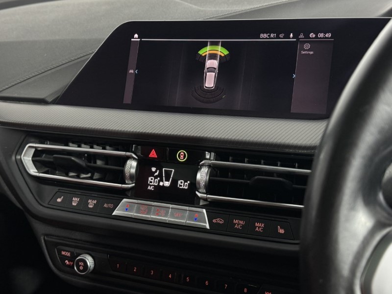 2020 (70) BMW 1 SERIES 118i M Sport 5dr Step Auto 5548840