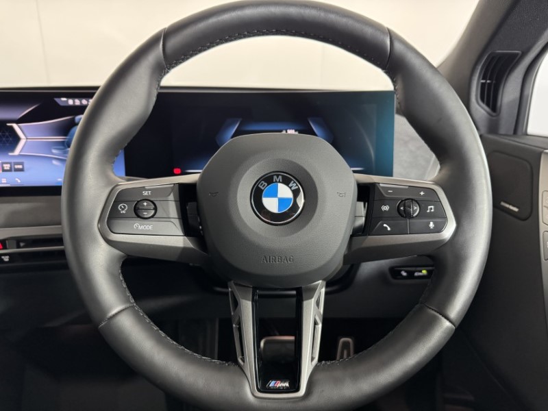 2025 (75) BMW iX 300kW xDrive45 M Sport 101kWh 5dr Auto 5594339