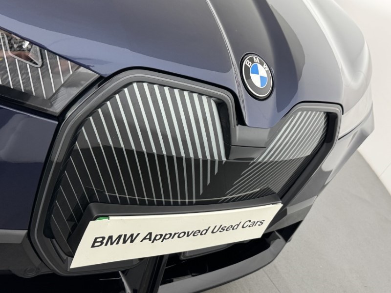 2025 (75) BMW iX 300kW xDrive45 M Sport 101kWh 5dr Auto 5594361
