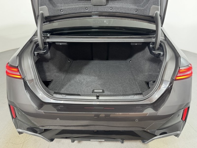 2025 (75) BMW I5 250kW eDrive40 M Sport Pro 84kWh 4dr Auto 5584043