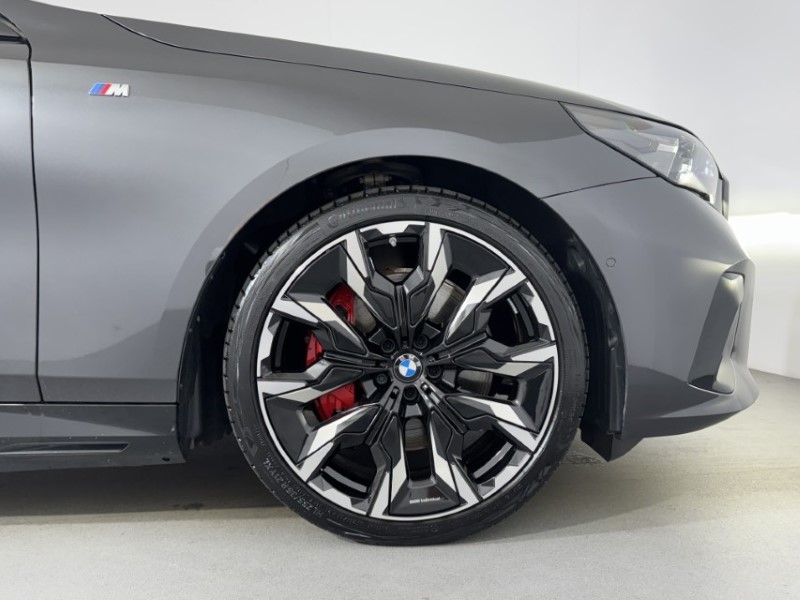 2025 (75) BMW I5 250kW eDrive40 M Sport Pro 84kWh 4dr Auto 5584039