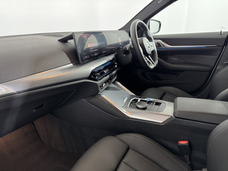 2025 (75) BMW I4 250kW eDrive40 M Sport 83.9kWh 5dr Auto [Tech] 5584317