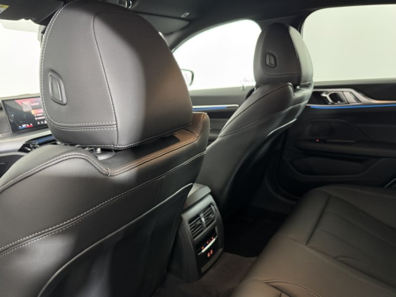 2025 (75) BMW I4 250kW eDrive40 M Sport 83.9kWh 5dr Auto [Tech] 5584308