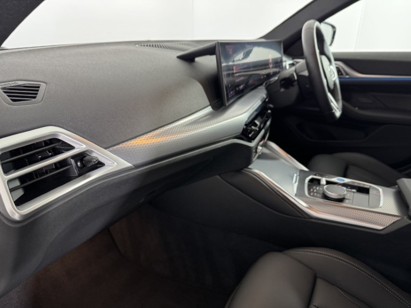 2025 (75) BMW I4 250kW eDrive40 M Sport 83.9kWh 5dr Auto [Tech] 5584318
