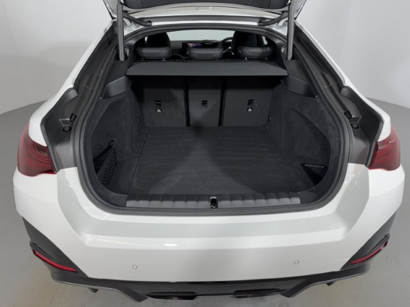 2025 (75) BMW I4 250kW eDrive40 M Sport 83.9kWh 5dr Auto [Tech] 5584303