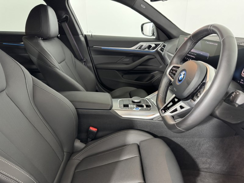 2025 (75) BMW I4 250kW eDrive40 M Sport 83.9kWh 5dr Auto [Tech] 5584285
