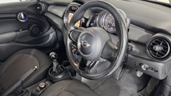 2016 (16) MINI HATCHBACK 1.2 One 5dr 5582473