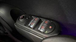 2016 (16) MINI HATCHBACK 1.2 One 5dr 5582480