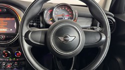 2016 (16) MINI HATCHBACK 1.2 One 5dr 5582465