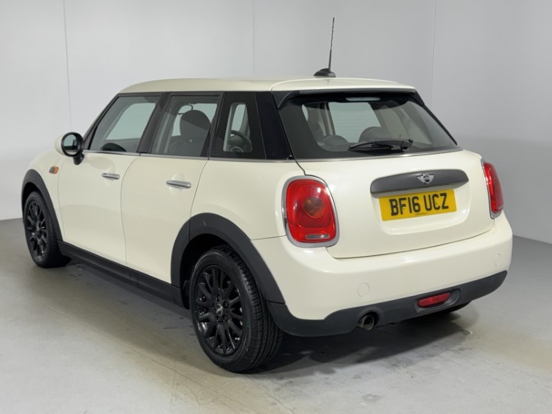2016 (16) MINI HATCHBACK 1.2 One 5dr 5582493