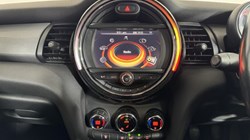 2016 (16) MINI HATCHBACK 1.2 One 5dr 5582467