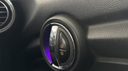 2016 (16) MINI HATCHBACK 1.2 One 5dr 5582481