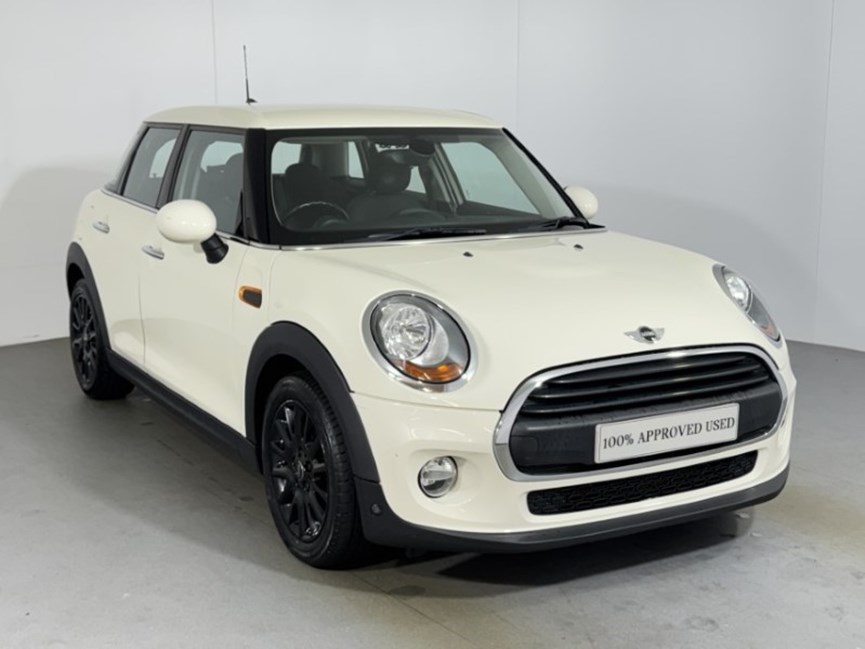 2016 (16) MINI HATCHBACK 1.2 One 5dr