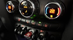 2016 (16) MINI HATCHBACK 1.2 One 5dr 5582471
