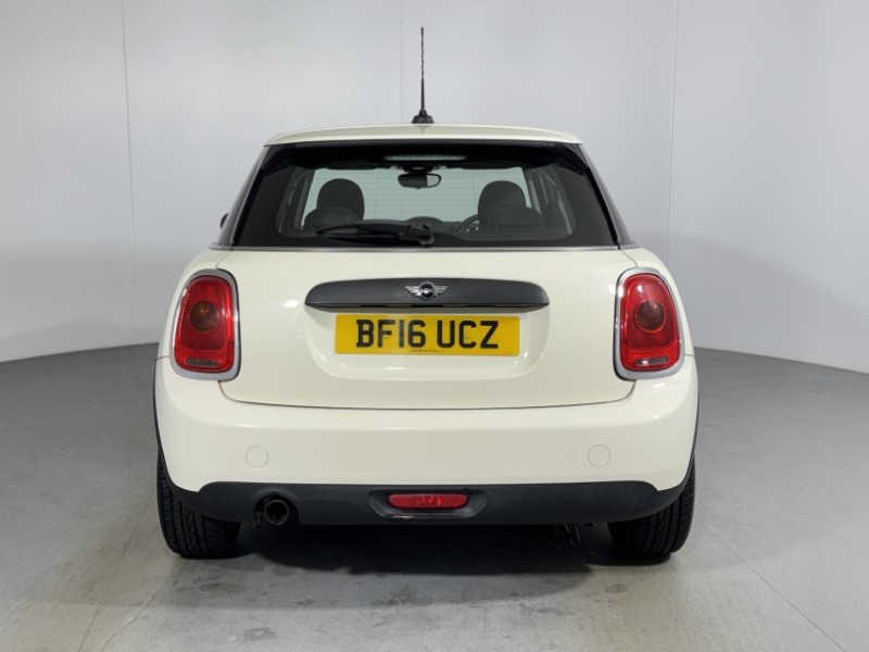 2016 (16) MINI HATCHBACK 1.2 One 5dr 5582492
