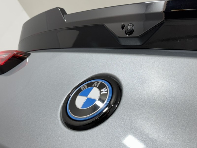 2025 (75) BMW iX2 150kW eDrive20 Shadow Edition 65kWh 5dr Auto 5585929