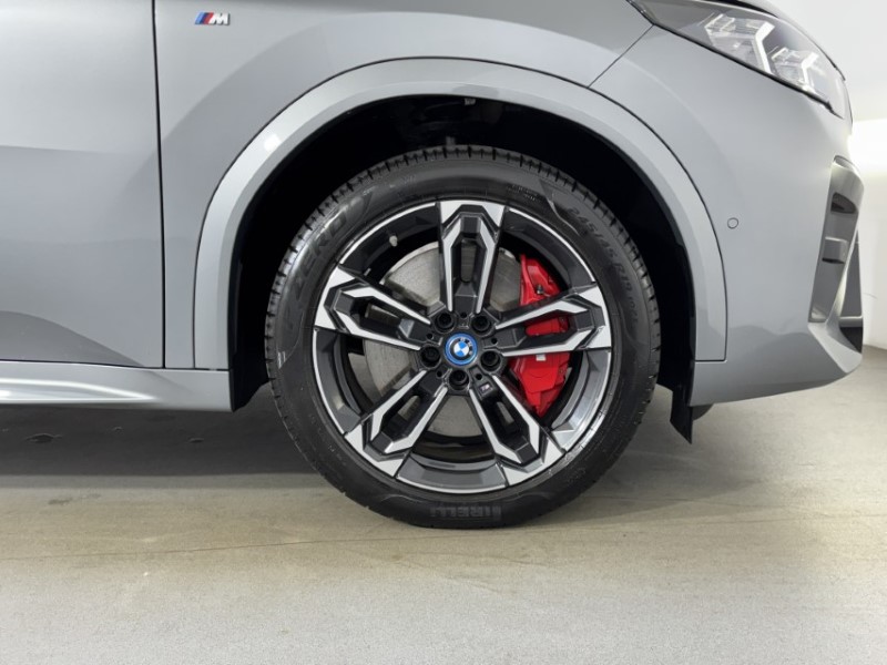 2025 (75) BMW iX2 150kW eDrive20 Shadow Edition 65kWh 5dr Auto 5585923