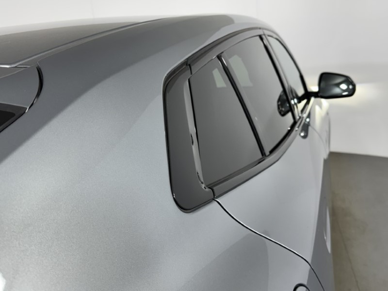 2025 (75) BMW iX2 150kW eDrive20 Shadow Edition 65kWh 5dr Auto 5585925