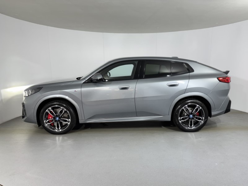 2025 (75) BMW iX2 150kW eDrive20 Shadow Edition 65kWh 5dr Auto 5585941