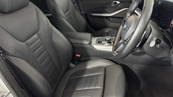 2023 (73) BMW 3 SERIES 320d MHT M Sport 5dr Step Auto 5580406