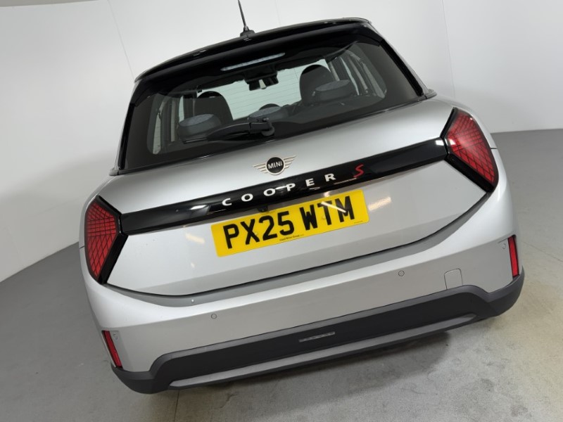 2025 (25) MINI COOPER 2.0 S Classic 5dr Auto 5590811