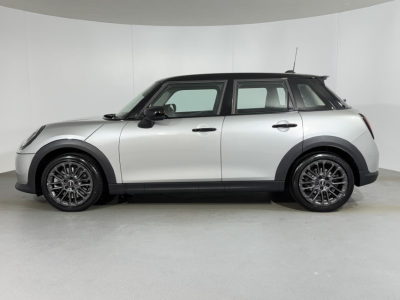 2025 (25) MINI COOPER 2.0 S Classic 5dr Auto 5590834