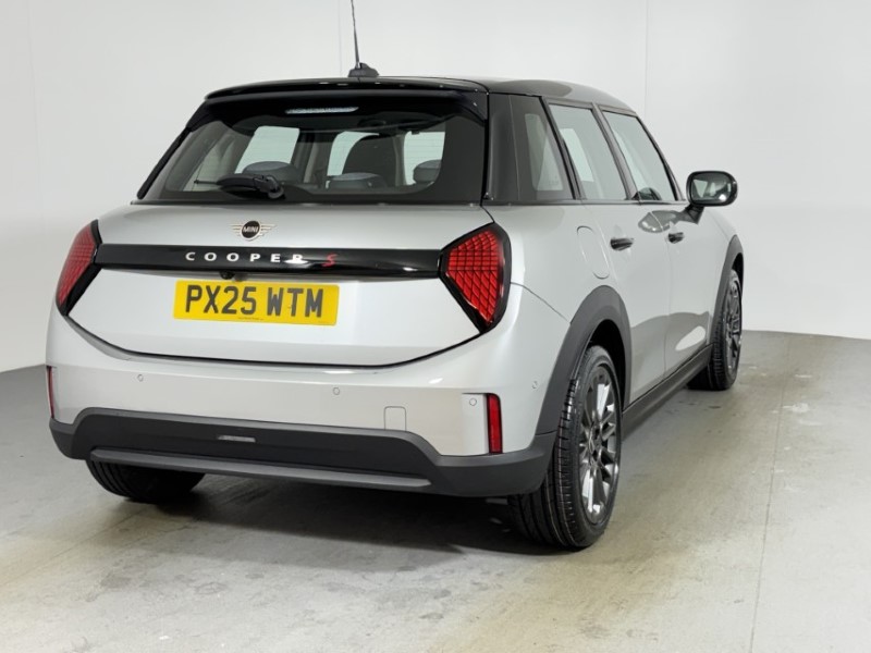 2025 (25) MINI COOPER 2.0 S Classic 5dr Auto 5590826