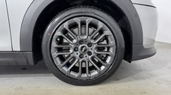 2025 (25) MINI COOPER 2.0 S Classic 5dr Auto 5590800