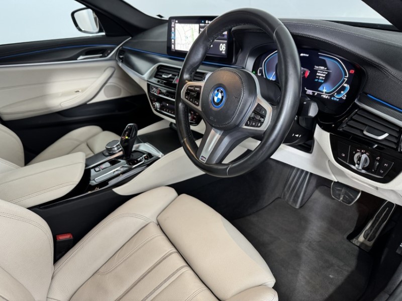 2023 (23) BMW 5 SERIES 530e M Sport 4dr Auto 5580946