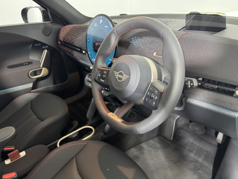 2025 (75) MINI ACEMAN 160kW SE Sport 54kWh 5dr Auto 5604220