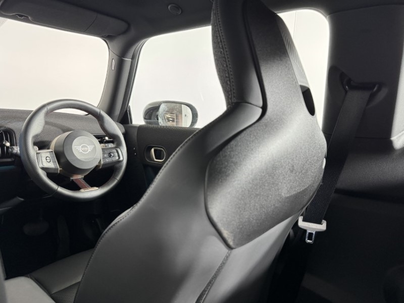2024 (74) MINI COOPER 1.5 C Sport 3dr Auto 5580721