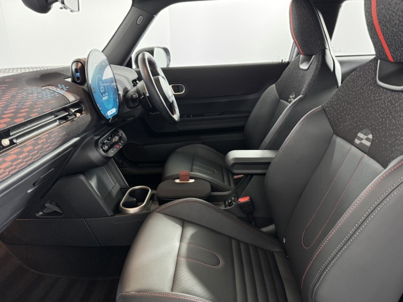 2024 (74) MINI COOPER 1.5 C Sport 3dr Auto 5583694
