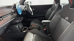 2024 (74) MINI COOPER 1.5 C Sport 3dr Auto 5583694