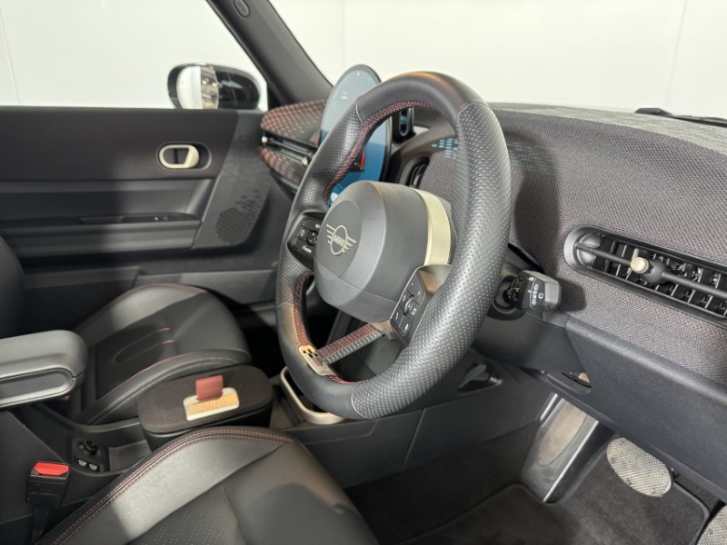 2024 (74) MINI COOPER 1.5 C Sport 3dr Auto 5580695