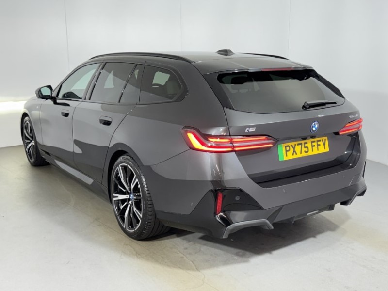 2025 (75) BMW I5 250kW eDrive40 M Sport Pro 84kWh 5dr Auto 5588223
