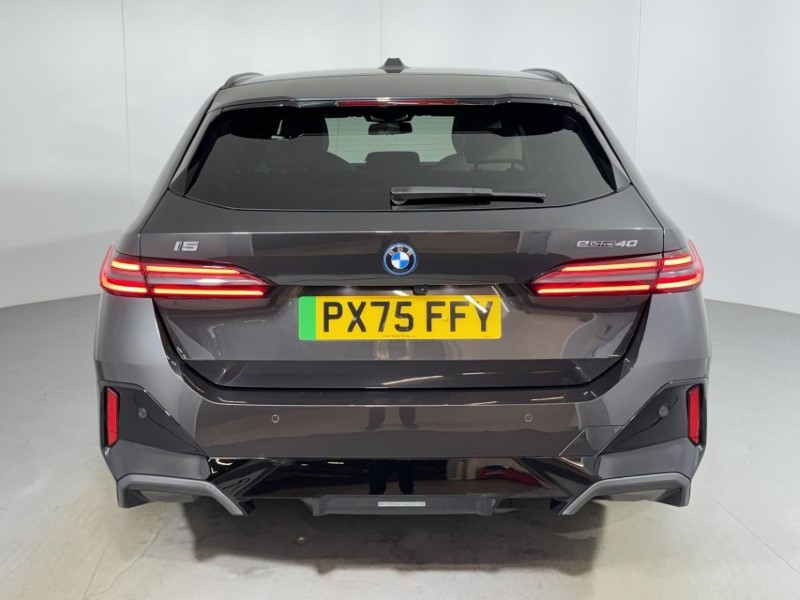 2025 (75) BMW I5 250kW eDrive40 M Sport Pro 84kWh 5dr Auto 5588222