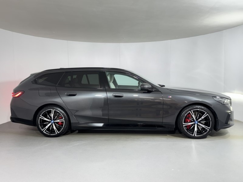 2025 (75) BMW I5 250kW eDrive40 M Sport Pro 84kWh 5dr Auto 5588227