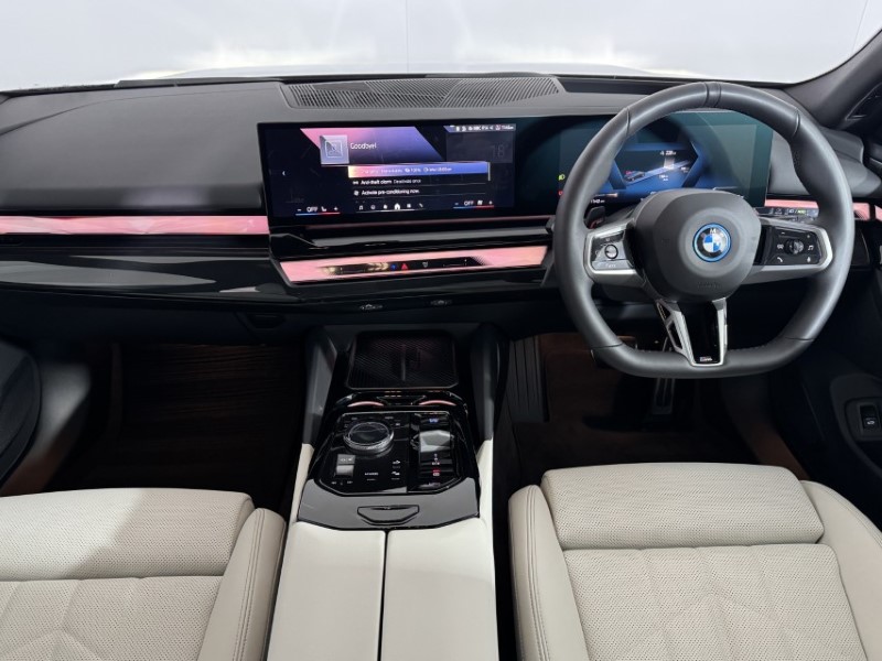 2025 (75) BMW I5 250kW eDrive40 M Sport Pro 84kWh 5dr Auto 5588211
