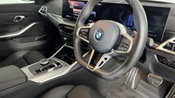 2025 (75) BMW 3 SERIES 320i M Sport 4dr Step Auto 5616530