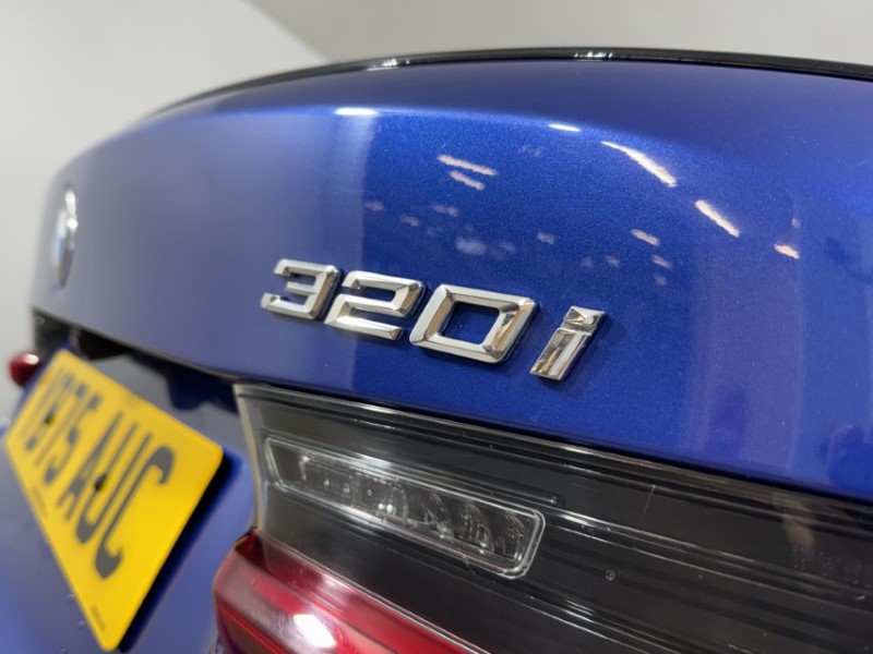 2025 (75) BMW 3 SERIES 320i M Sport 4dr Step Auto 5616542