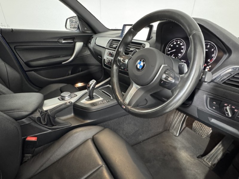 2019 (19) BMW 1 SERIES 120d xDrive M Sport Shadow Ed 5dr Step Auto 5597405