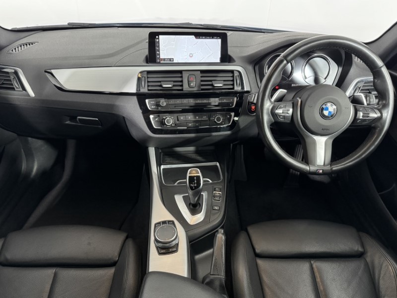 2019 (19) BMW 1 SERIES 120d xDrive M Sport Shadow Ed 5dr Step Auto 5597423